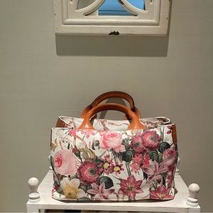 Doncaster flowered handbag